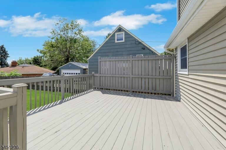 Property listing MLS 4049205 photo 12