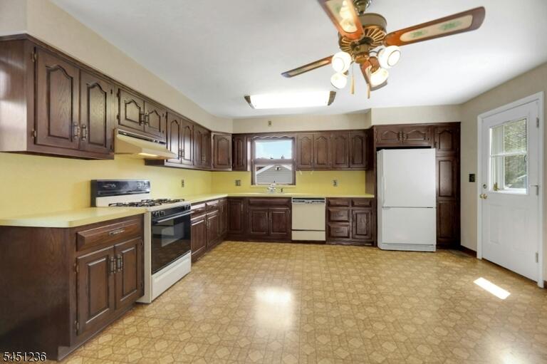 Property listing MLS 4049205 photo 19