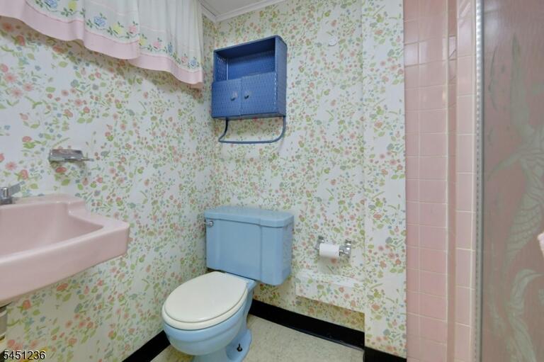 Property listing MLS 4049205 photo 38