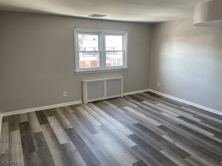 Property listing MLS 4049210 photo 3