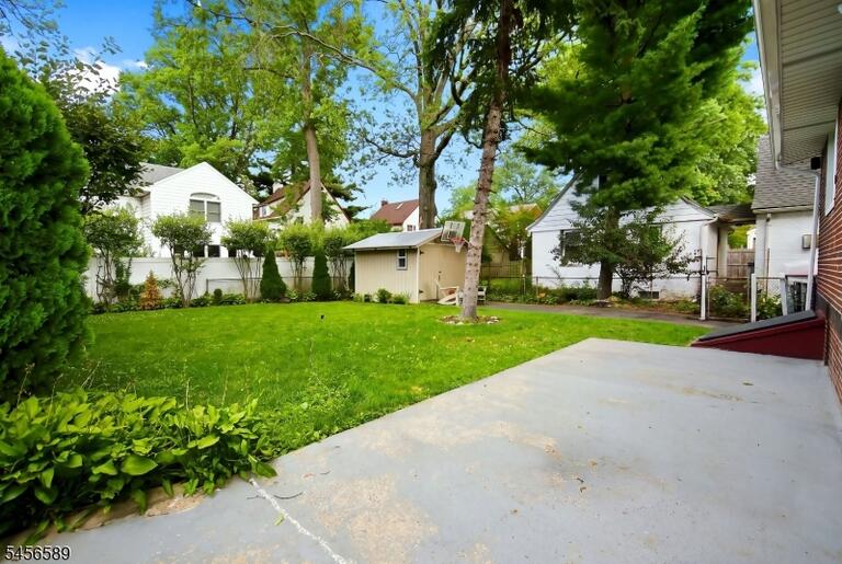 Property listing MLS 4049227 photo 10