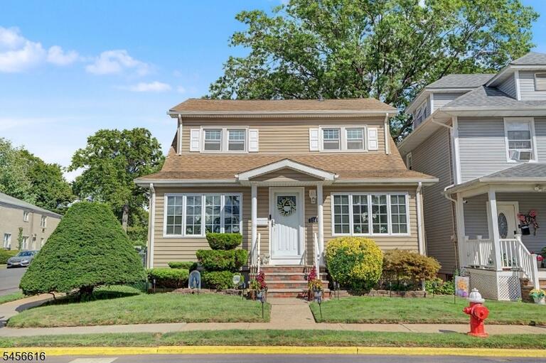 Property listing MLS 4049234 photo 2