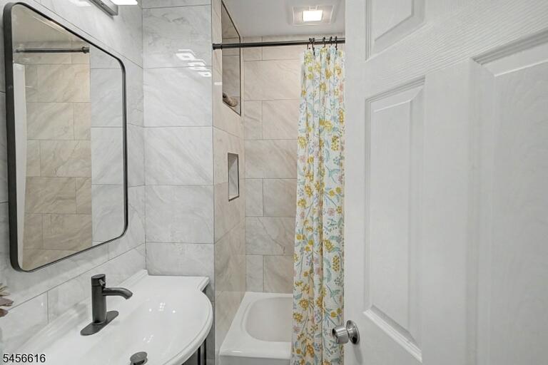 Property listing MLS 4049234 photo 22