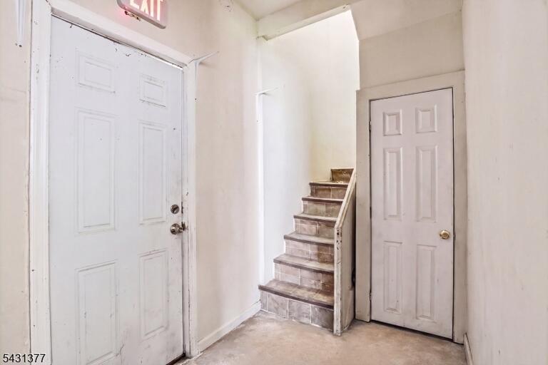 Property listing MLS 4049238 photo 26