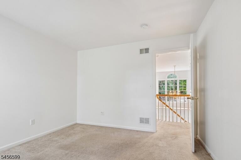 Property listing MLS 4049243 photo 33