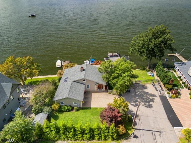 Property listing MLS 4049245 photo 34