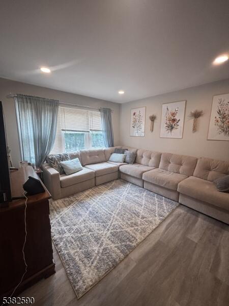 Property listing MLS 4049252 photo 1