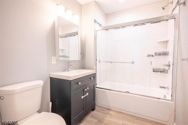 Property listing MLS 4049255 photo 18