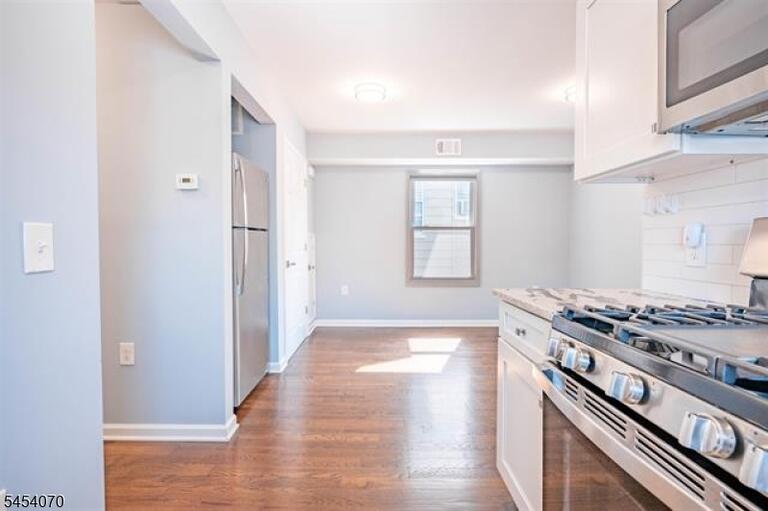 Property listing MLS 4049255 photo 6