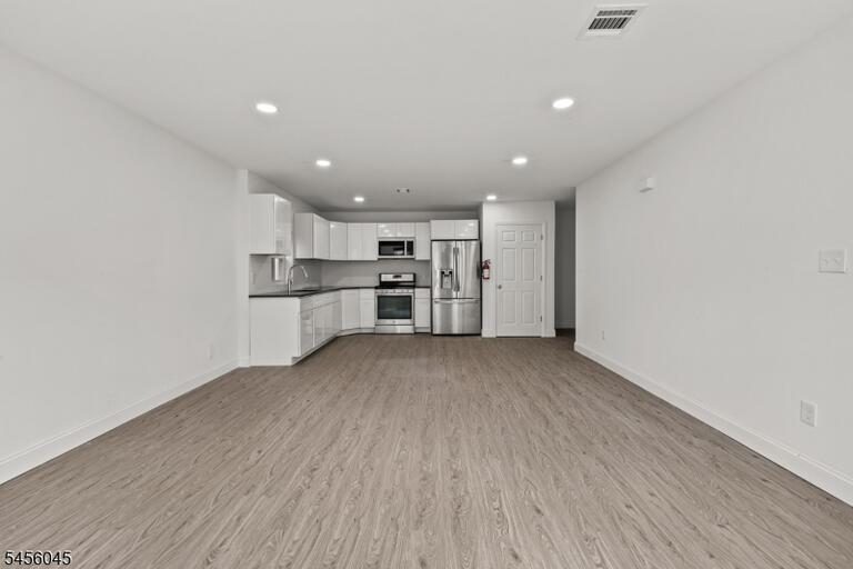 Property listing MLS 4049262 photo 2