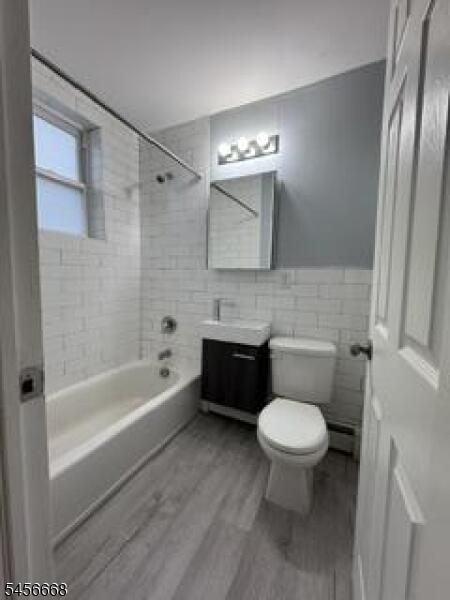 Property listing MLS 4049269 photo 4