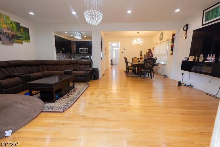 Property listing MLS 4049270 photo 31