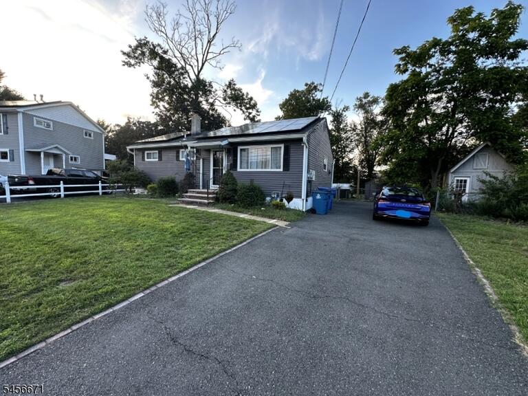 Property listing MLS 4049282 photo 1