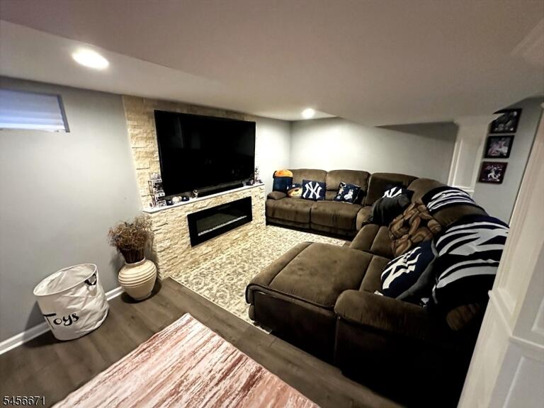 Property listing MLS 4049282 photo 13