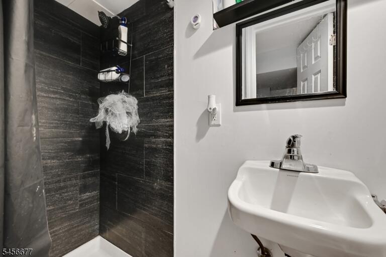 Property listing MLS 4049284 photo 14
