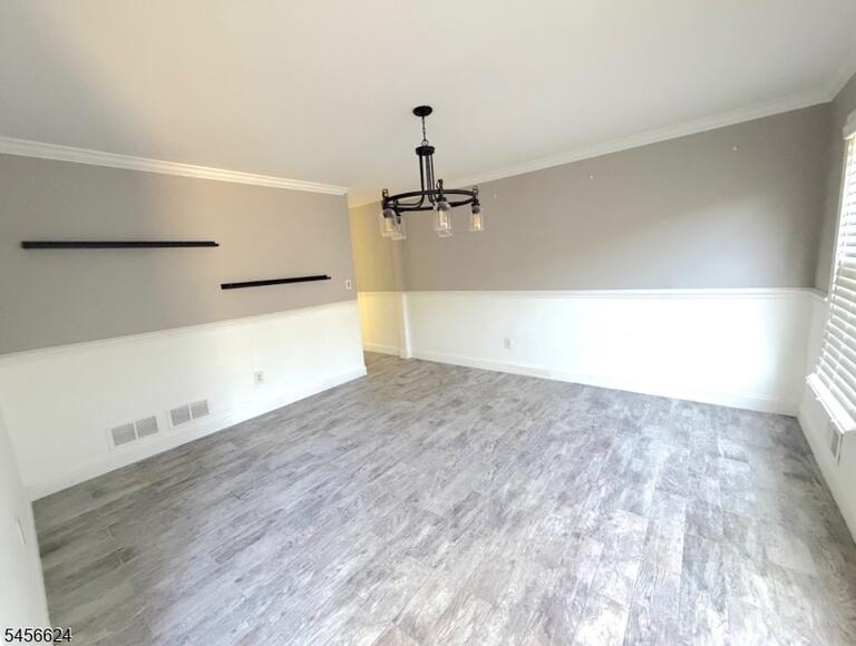 Property listing MLS 4049298 photo 5