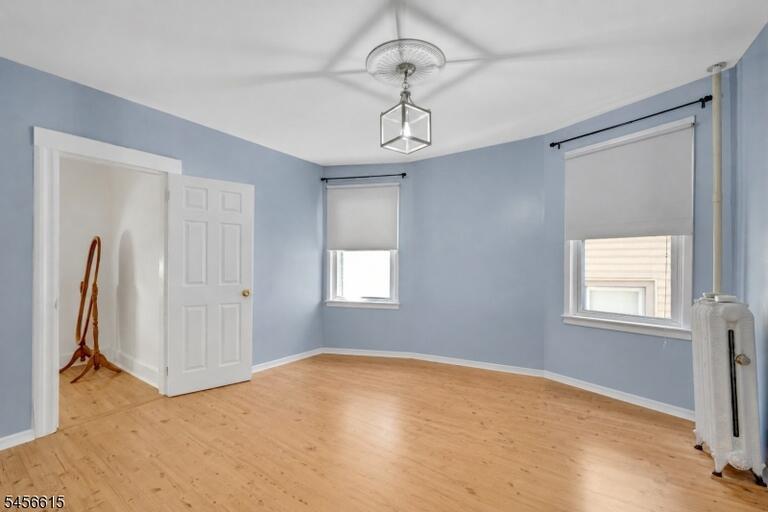 Property listing MLS 4049300 photo 25
