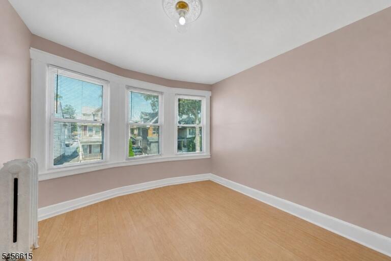 Property listing MLS 4049300 photo 27