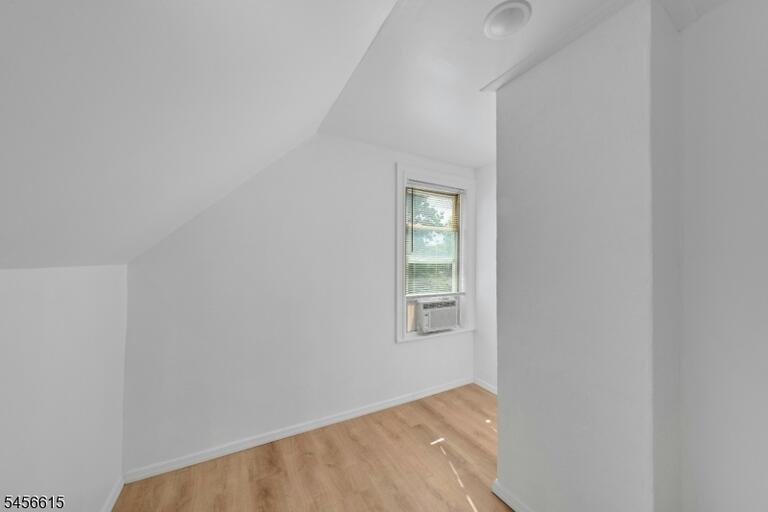 Property listing MLS 4049300 photo 30