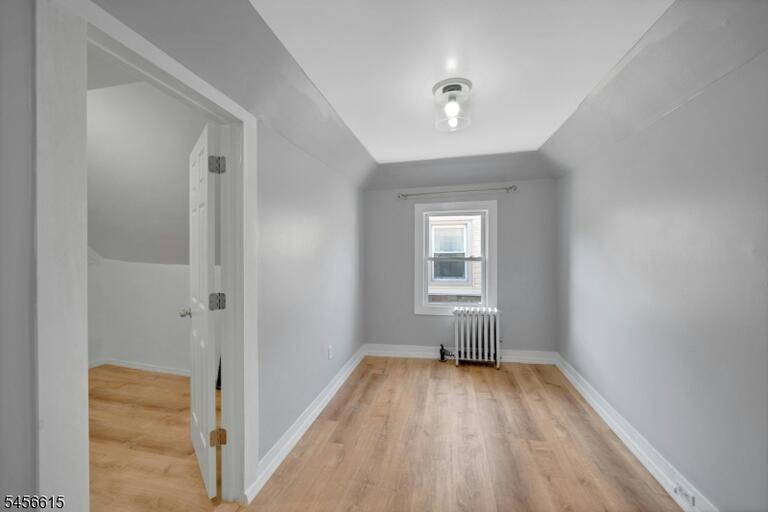 Property listing MLS 4049300 photo 31