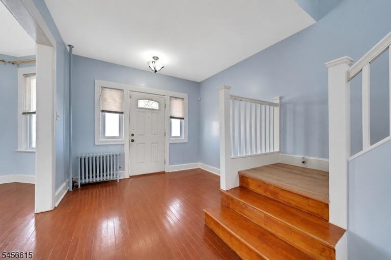 Property listing MLS 4049300 photo 5