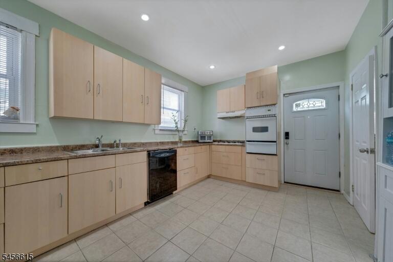 Property listing MLS 4049300 photo 8