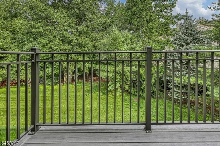 Property listing MLS 4049301 photo 11