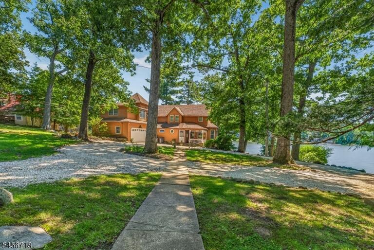 Property listing MLS 4049312 photo 1
