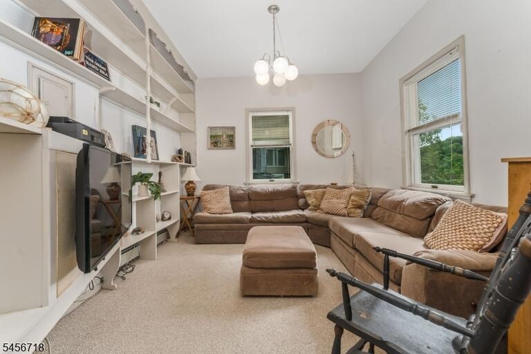 Property listing MLS 4049312 photo 17