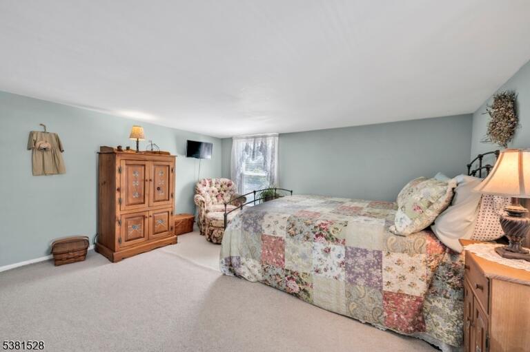 Property listing MLS 4049320 photo 24