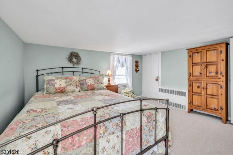 Property listing MLS 4049320 photo 25