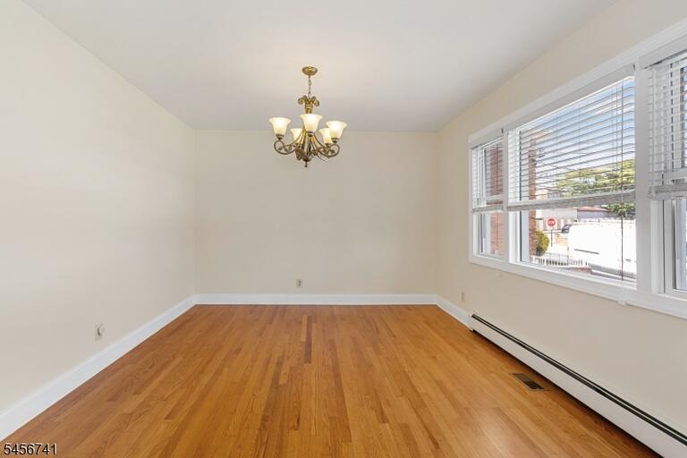 Property listing MLS 4049333 photo 6