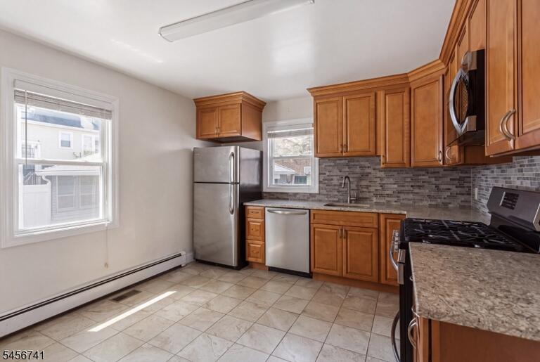 Property listing MLS 4049333 photo 8