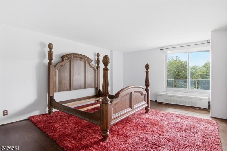 Property listing MLS 4049335 photo 35