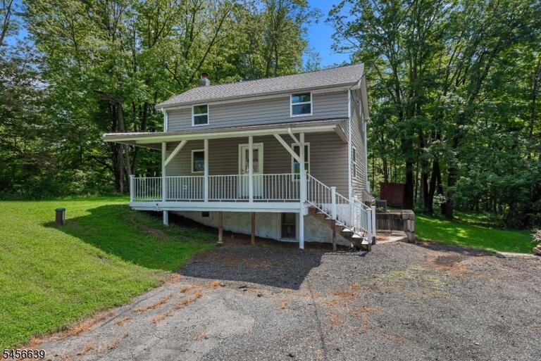 Property listing MLS 4049356 photo 3