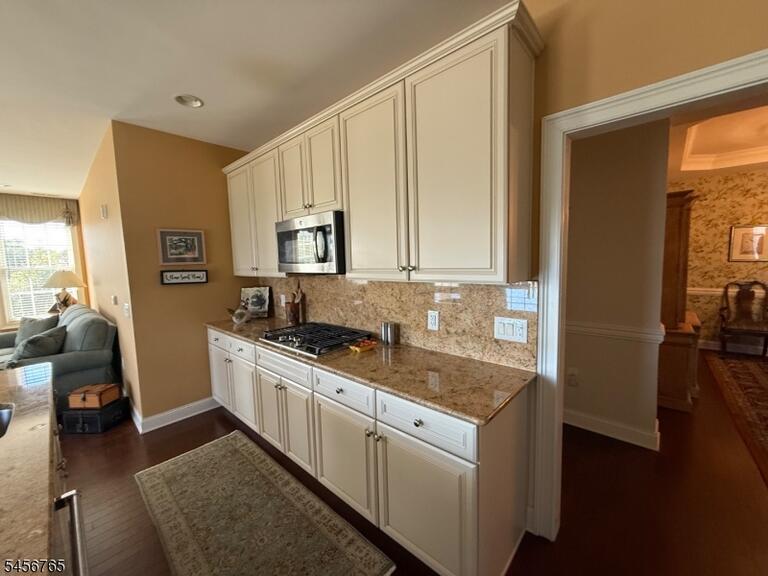 Property listing MLS 4049361 photo 17