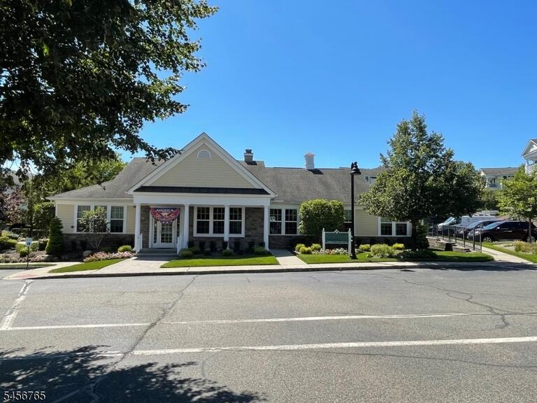 Property listing MLS 4049361 photo 4
