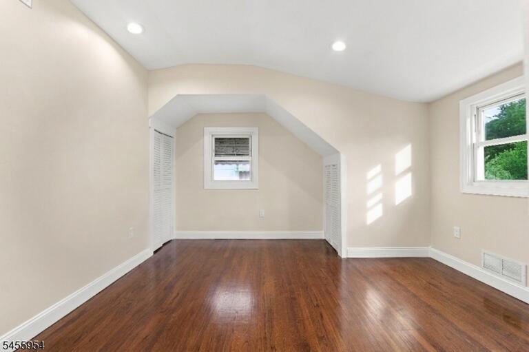Property listing MLS 4049364 photo 22