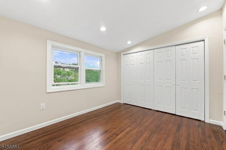 Property listing MLS 4049364 photo 25