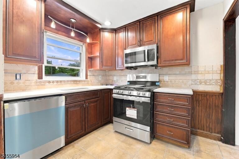 Property listing MLS 4049364 photo 33