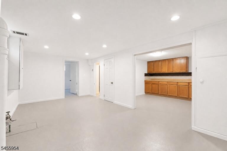 Property listing MLS 4049364 photo 5