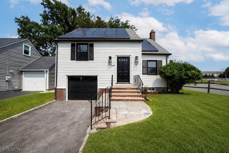 Property listing MLS 4049375 photo 1