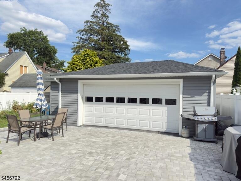 Property listing MLS 4049383 photo 25