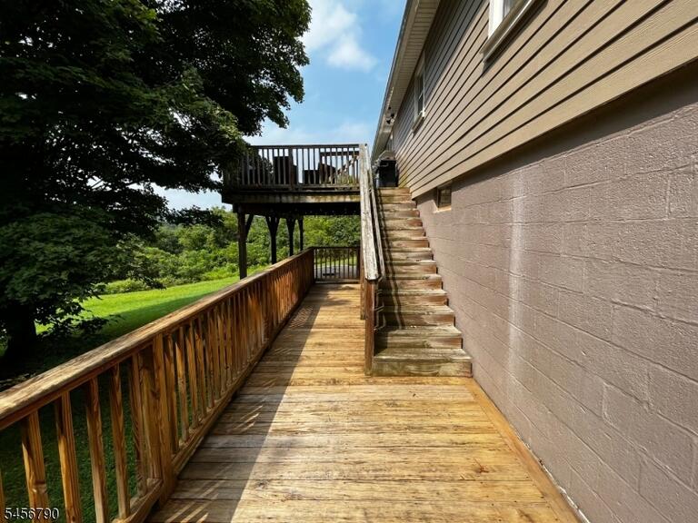 Property listing MLS 4049391 photo 24
