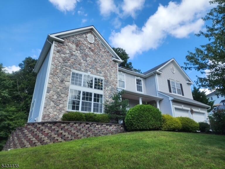Property listing MLS 4049401 photo 1