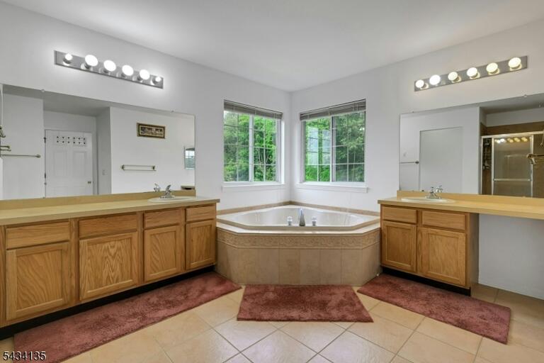 Property listing MLS 4049401 photo 17