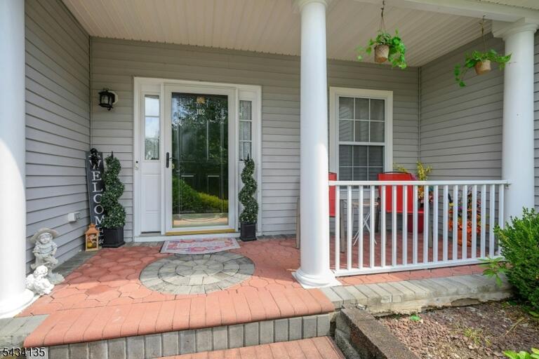 Property listing MLS 4049401 photo 6