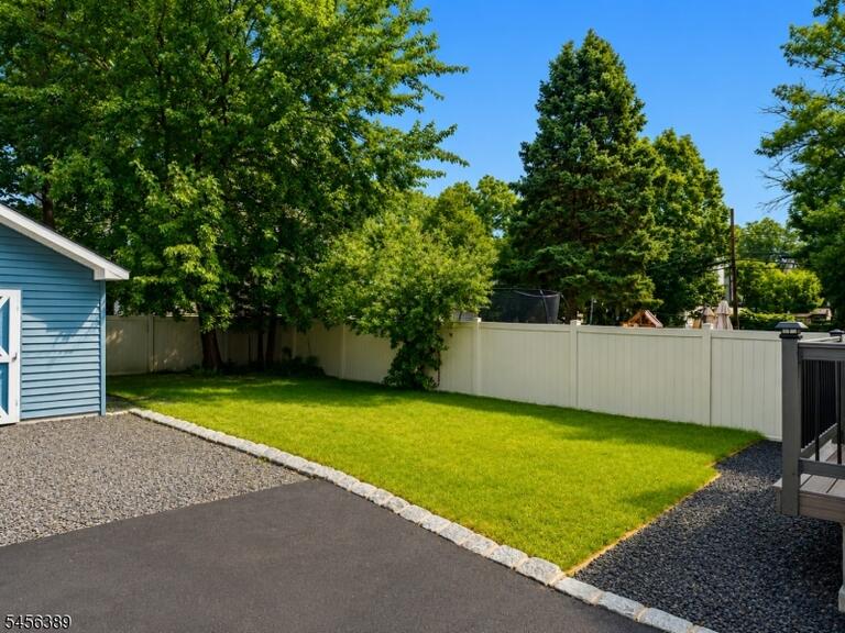 Property listing MLS 4049412 photo 38
