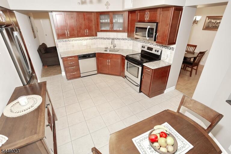 Property listing MLS 4049418 photo 19