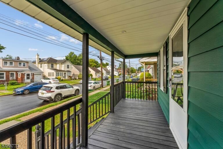 Property listing MLS 4049424 photo 1